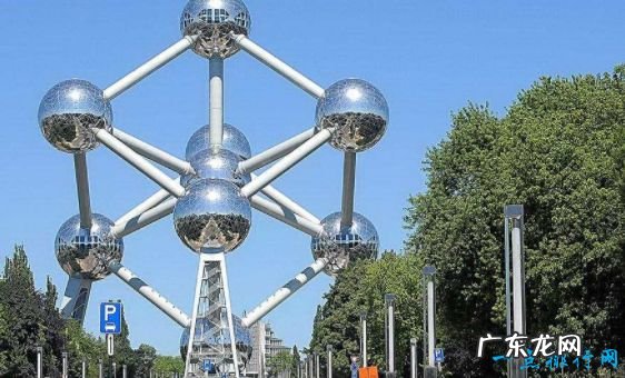 全球最奇怪的10大建筑 房子竟然可以”弯曲“