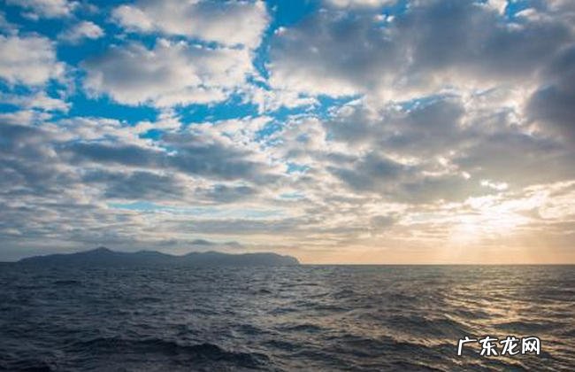 世界上最深的海沟 马里亚纳海沟被认为是地球表面最深处