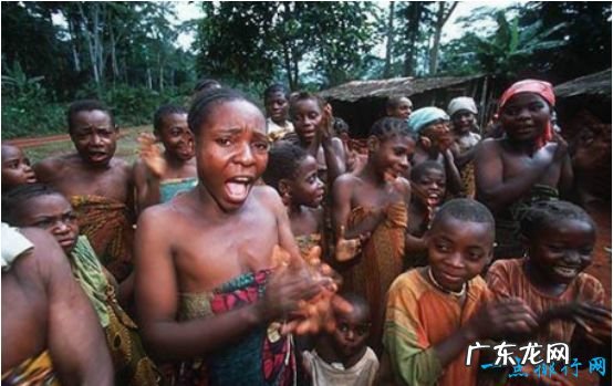 世界上最原始的部落 俾格米人8岁便生儿育女