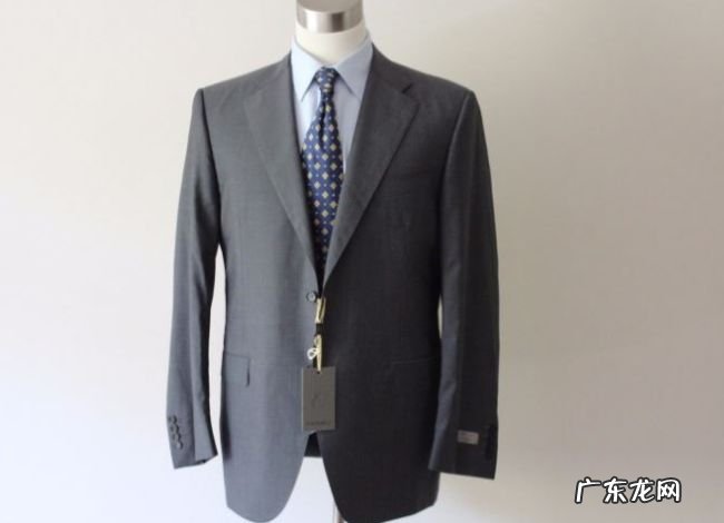 世界十大最佳西装品牌 古驰占据榜首