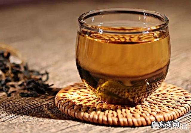 吃西药把尿酸降下来了,但痛风还是会发作,这是为什么