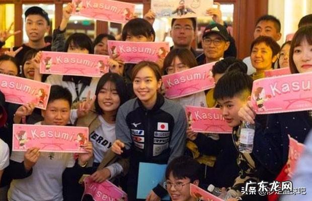 石川佳纯最新广告片化身吃货少女,球迷大赞清纯可爱,你怎么看