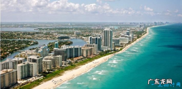 世界十大最著名的海滩旅游景点 游客们的最佳选择