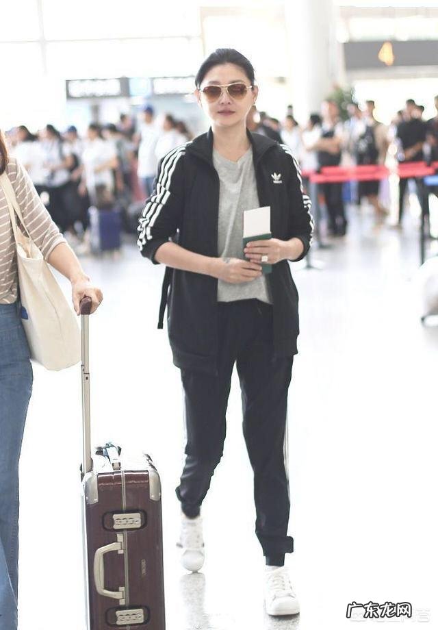 43岁大S的运动装搭配减龄吗