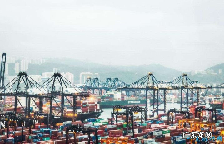 世界十大港口排行榜 中国占据七座!