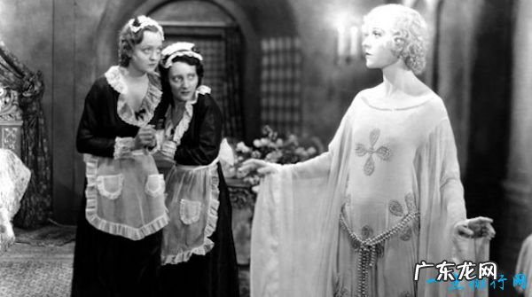 丧尸电影排行榜前十名 最经典刺激的丧尸片推荐!