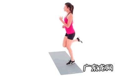 怎样通过练习提高立定跳远成绩?