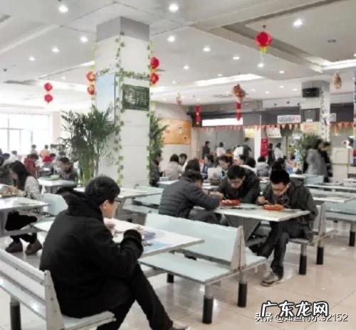 外卖补贴减少,配送费涨价,吃泡面的时代又要来了吗