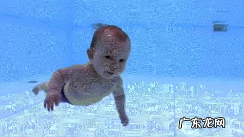 多大宝宝可以开始去学习游泳?