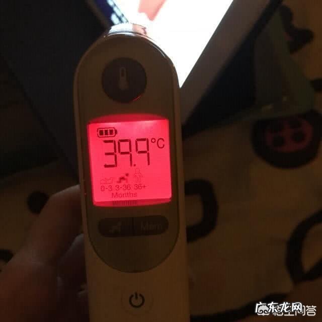 新冠肺炎期间是开窗通风好，还是关窗封闭好？