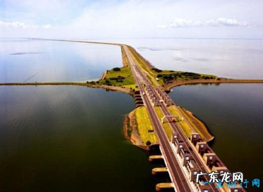 世界上地势最低的国家 荷兰最低点在海平面以下6.7米堪称海下王国