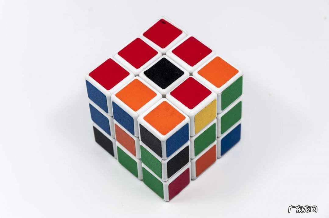 怎么拼三阶魔方