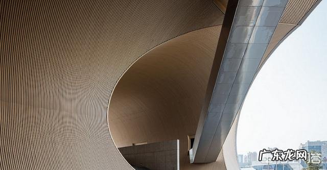 为什么美国和日本多出建筑大师