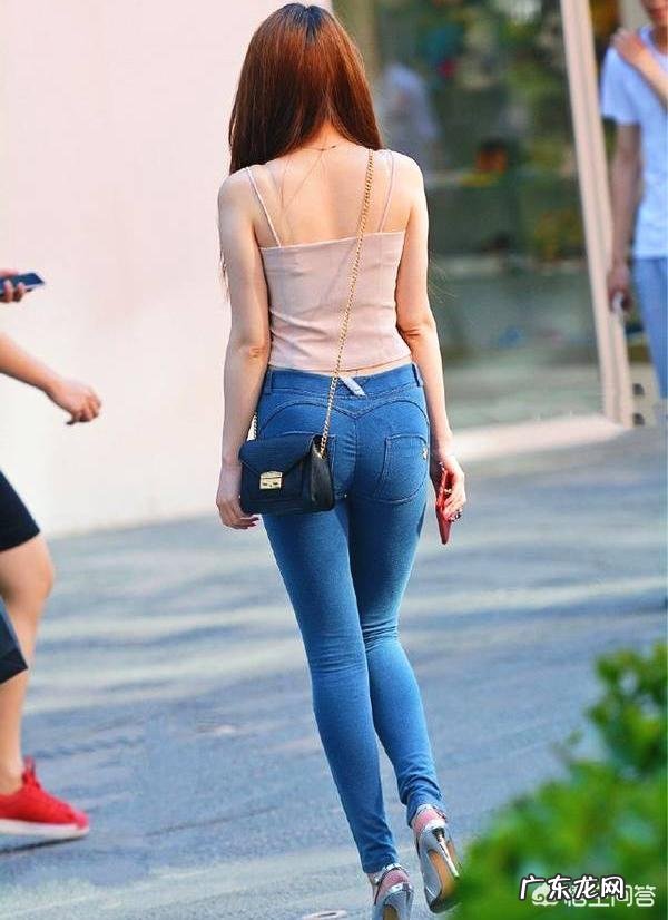 夏天有哪些好看的牛仔裤搭配呢?