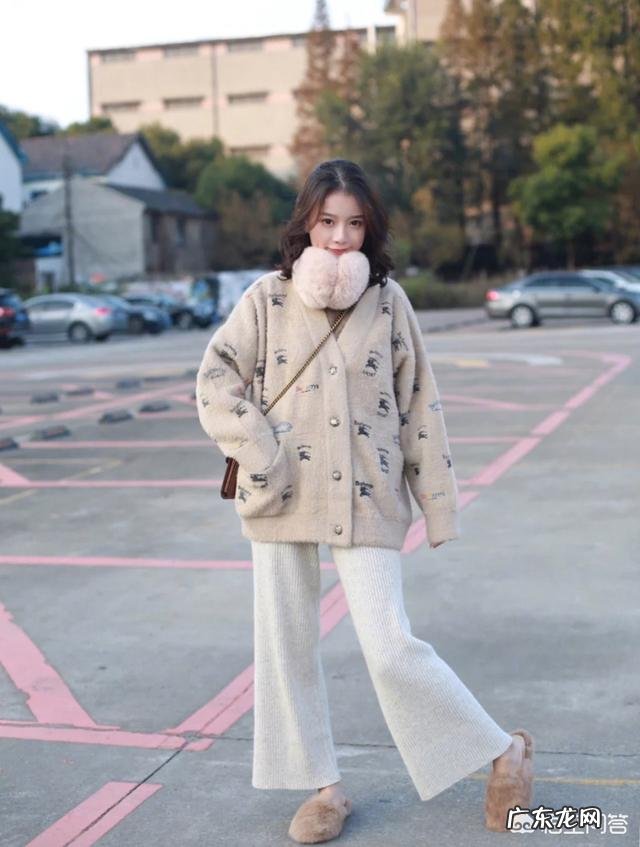 秋天如何搭配针织开衫？