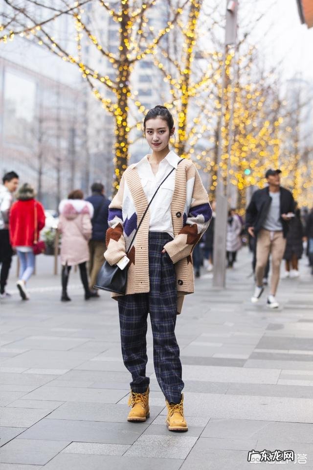 秋天如何搭配针织开衫？