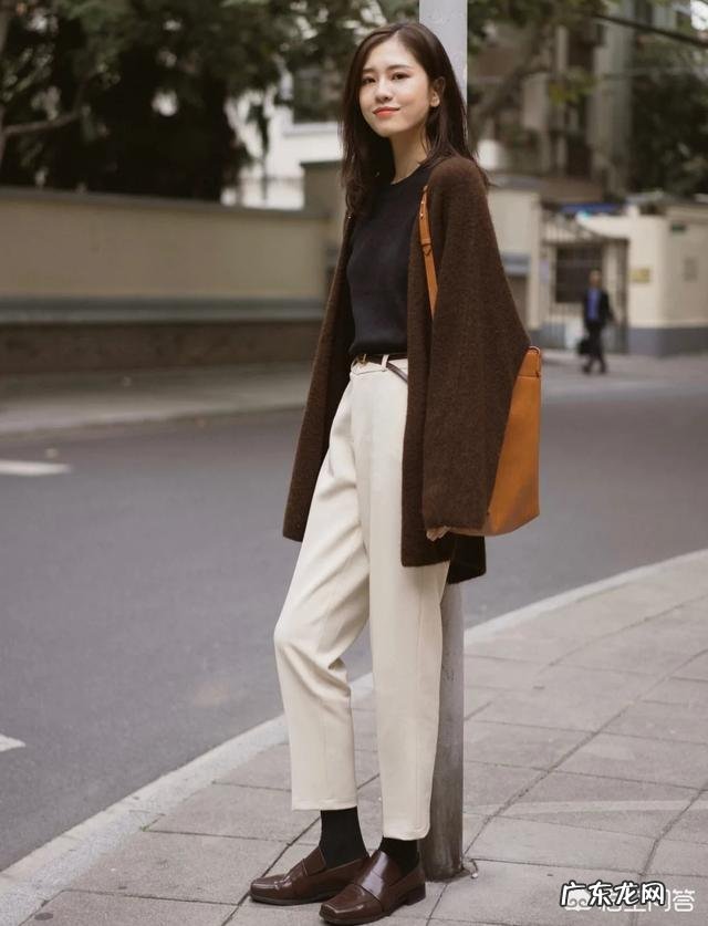 秋天如何搭配针织开衫？