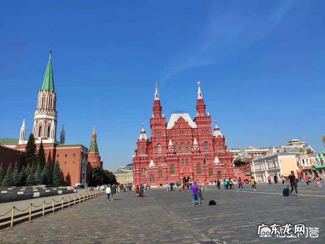 请问1月份去俄罗斯自由行要带点什么换多少卢布合适