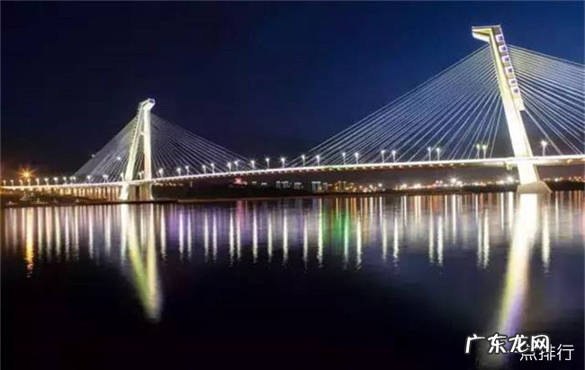 鄂尔多斯十大旅游景点大全 鄂尔多斯必去的景点有哪些