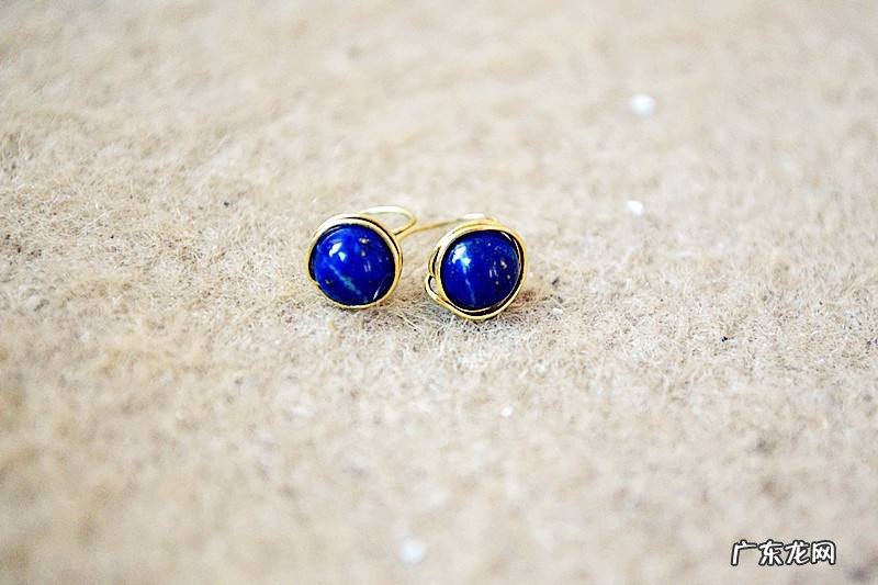 耳饰品发黑怎么清洗