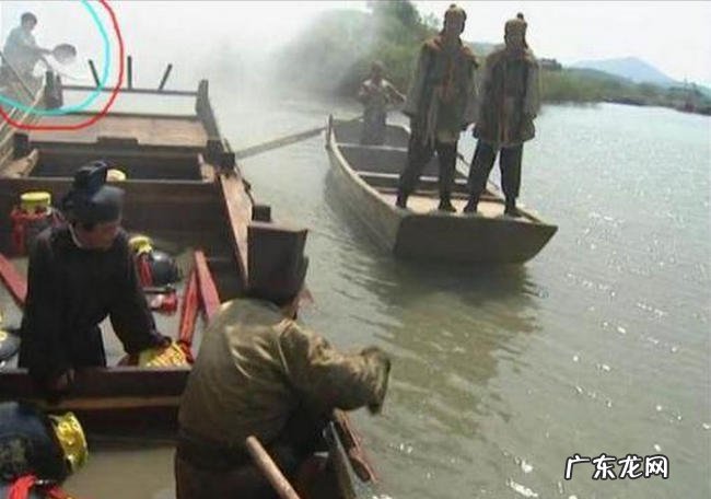 水浒传穿帮镜头 第三个让你忍不住笑