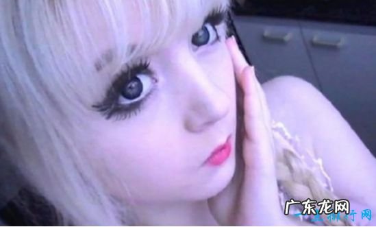 世界上最白的人 白化病萝莉维纳斯·巴勒莫