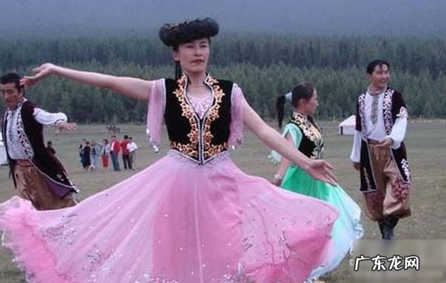 中国人口最少的民族 塔塔尔族只有3556人