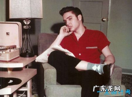 世界十大著名歌手迈克尔·杰克逊仅排第三