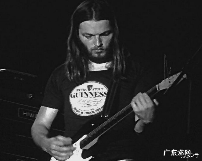 世界十大著名摇滚吉他手 吉米·亨德里克斯是吉他之神