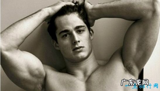 全球最帅数学老师 彼得洛·博赛利大秀性感腹肌写真