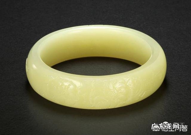 和田玉手镯什么颜色好?