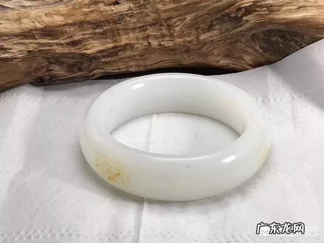 和田玉手镯什么颜色好?