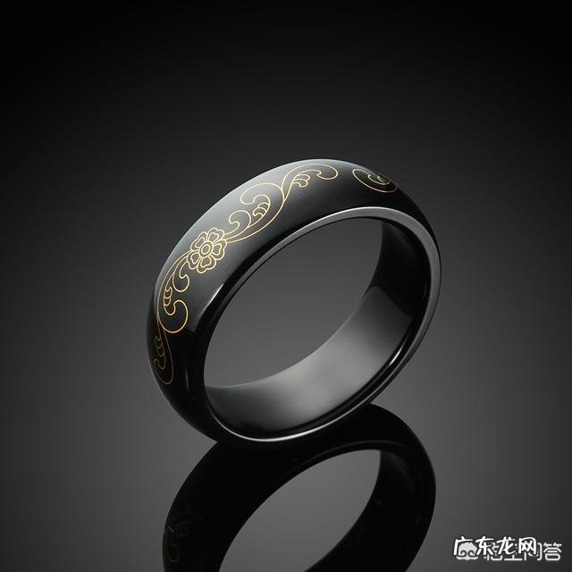 和田玉手镯什么颜色好?