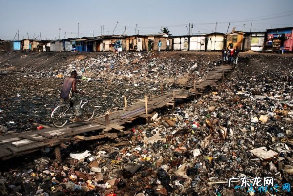 世界十大污染地区 你会庆幸你没生活在那里!