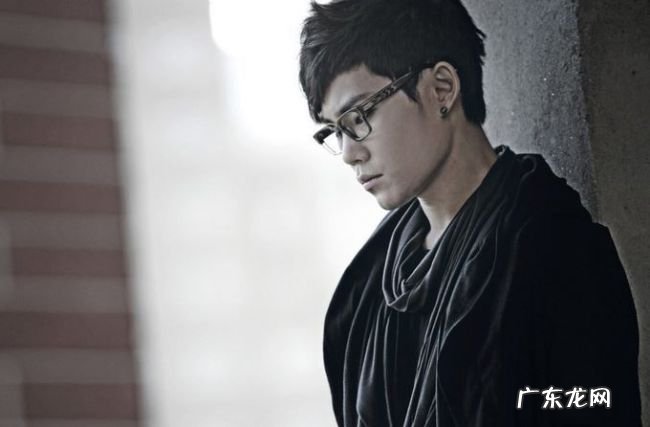 韩国十大热门男歌手 权志龙位居第一