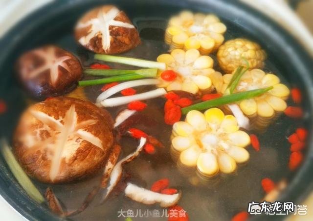 莲藕排骨汤该怎么做?