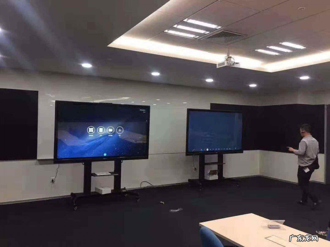 飞利浦投屏设置在哪里