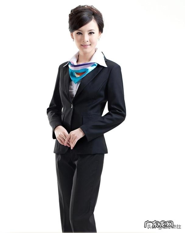 餐饮店如何选择匹配的员工服装