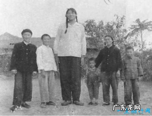 世界上最高的人 最高的竟有3.19米