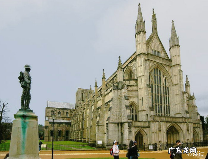 世界上最美的十大教堂 巴黎圣母院是最美丽的教堂