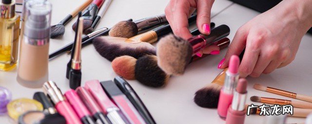 如何卖化妆品