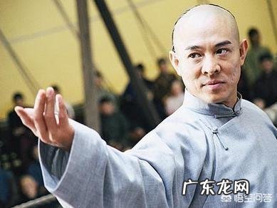 空手道、散打和泰拳,如果不限制的话,哪个更猛?