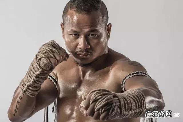 空手道、散打和泰拳，如果不限制的话，哪个更猛？