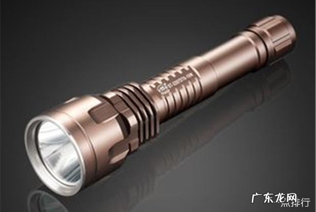 强光手电什么牌子好 世界十大强光手电品牌