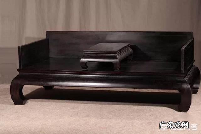 多大卧室适合摆放罗汉床?