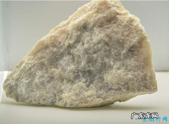 世界上最软的石头 可以写字造纸当药材