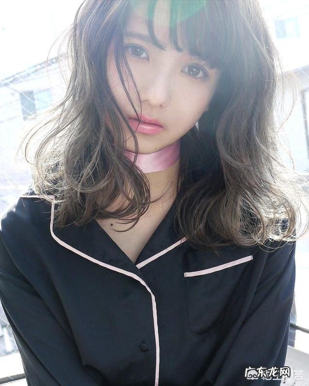 头发很长很少,怎么烫才好看、时尚?