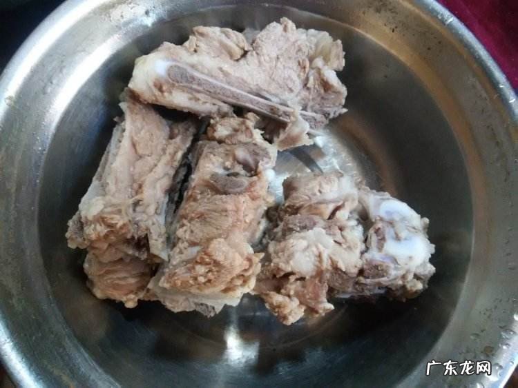炖骨头的制作方法