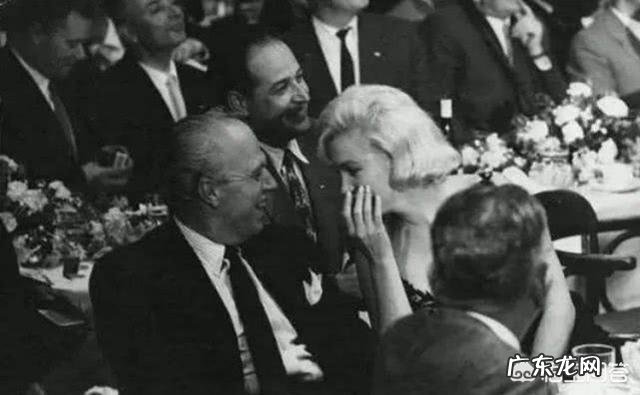 赫鲁晓夫为什么一定要和玛丽莲梦露吃午餐