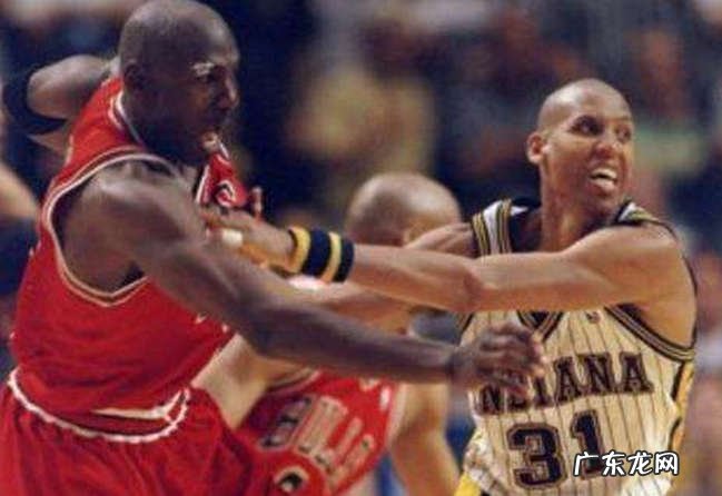 Nba十大打架事件 最严重的被凑出了脑浆